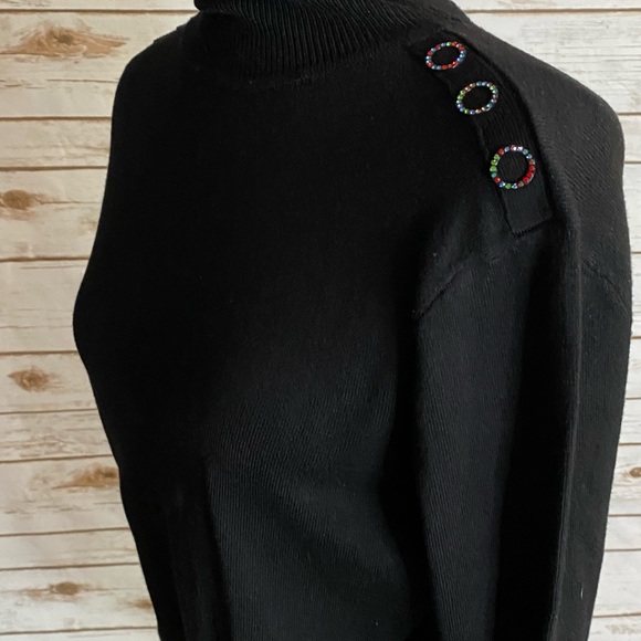 NWT Gorgeous Sweater 💋 - Picture 2 of 4